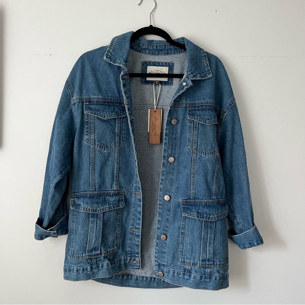Vintage Style Button Up Denim / Jean Jacket with Pockets